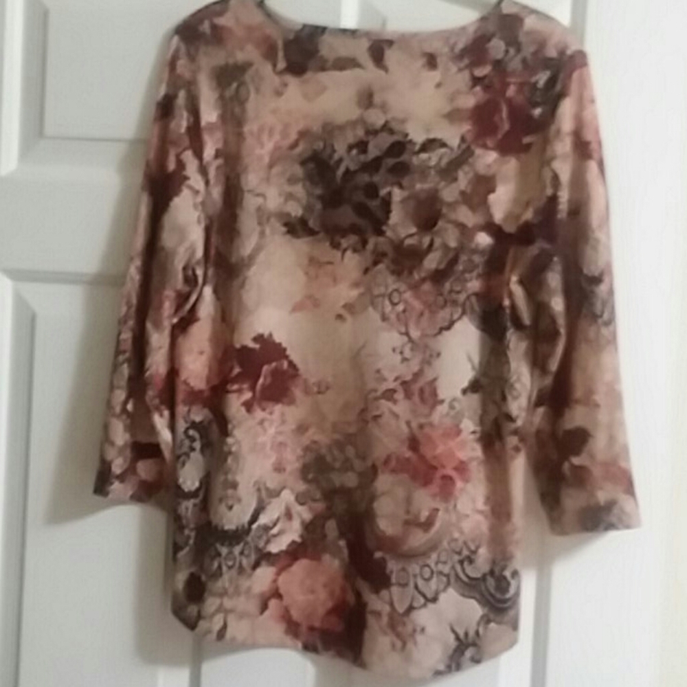 Chico's blouse - Picture 2 of 3